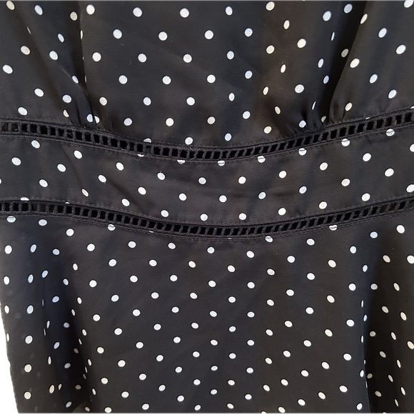 NWOT (fit is small) Monteau LA Flutter Sleeves Polka Dot Blouse. Medium - Picture 3 of 5